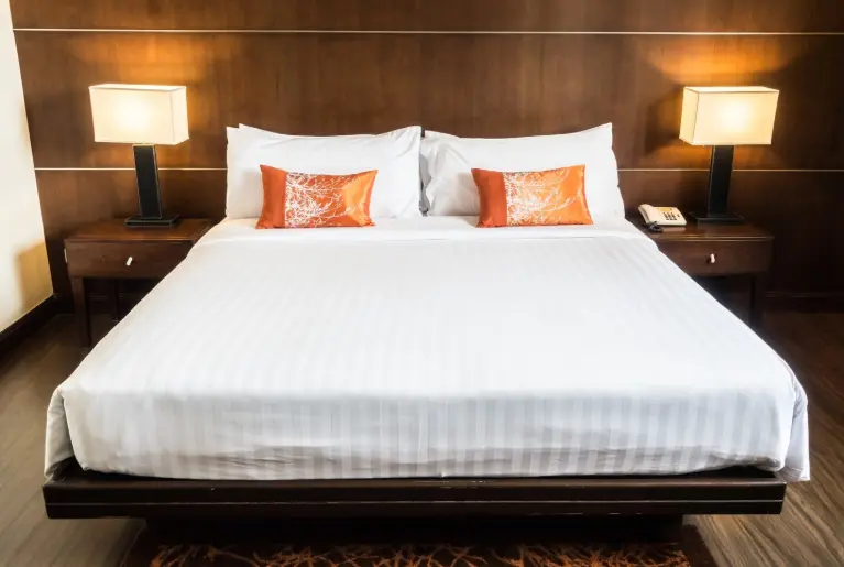 Deluxe King - Room 4